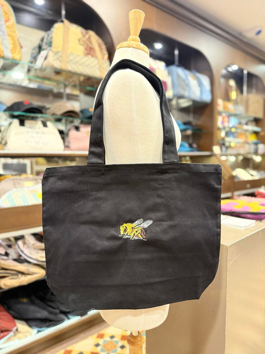 I choose TOTE BAGS to embroider  🪡