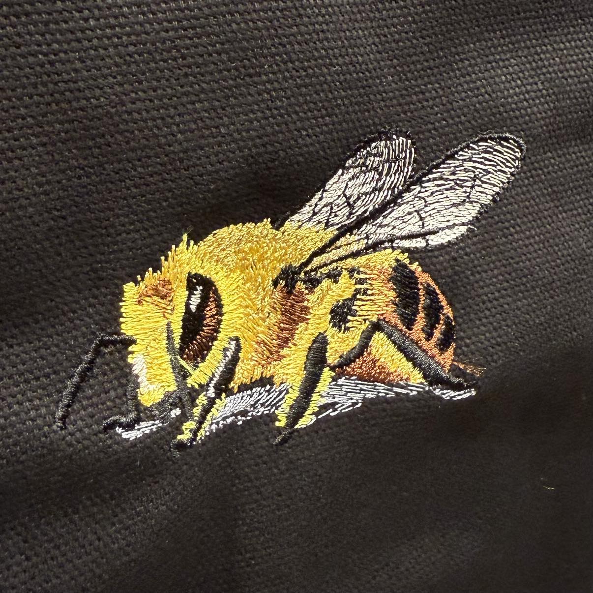 I choose TOTE BAGS to embroider  🪡