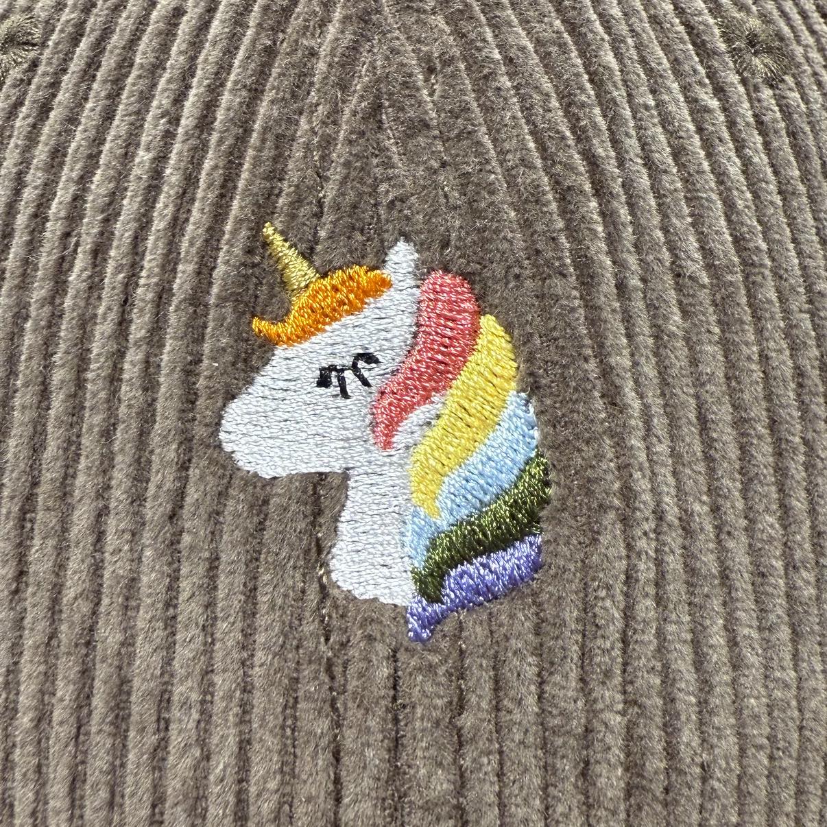 I choose BUCKET HATS to embroider  🪡